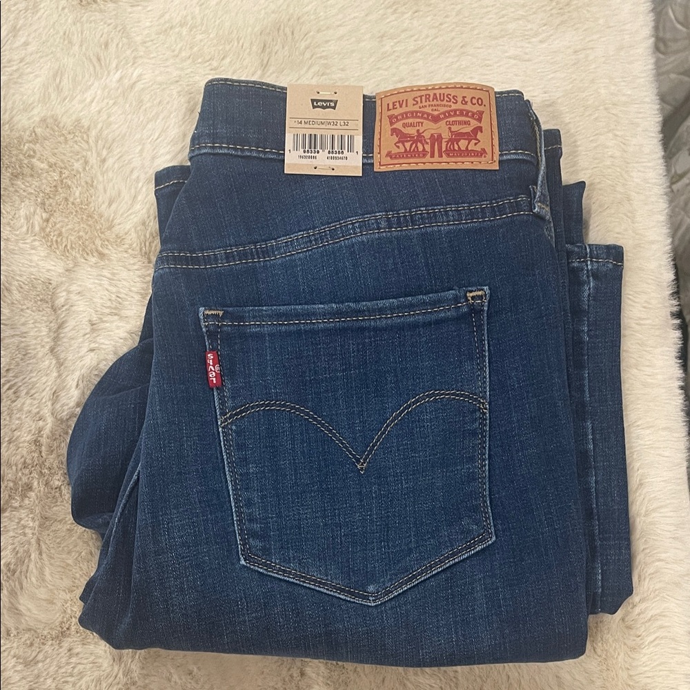 Levi's Women’s Dark Blue Bootcut Jeans